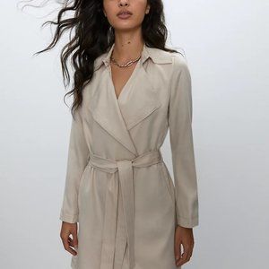 Aritzia Babaton Maximo Trench - XS - never worn!